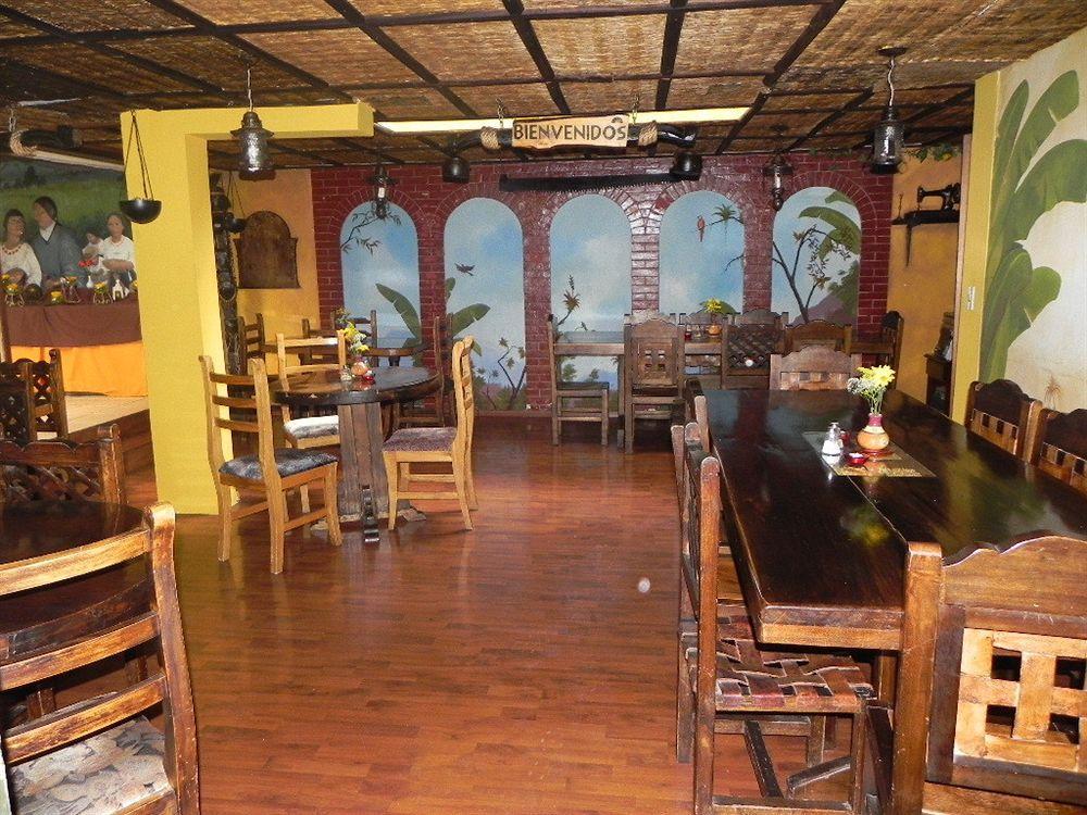 Hotel Nass Sol De Quito Extérieur photo