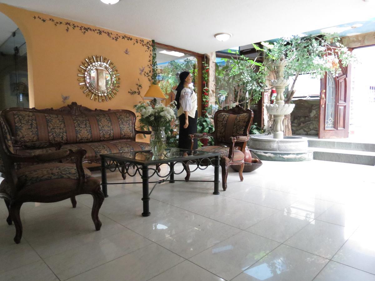 Hotel Nass Sol De Quito Extérieur photo