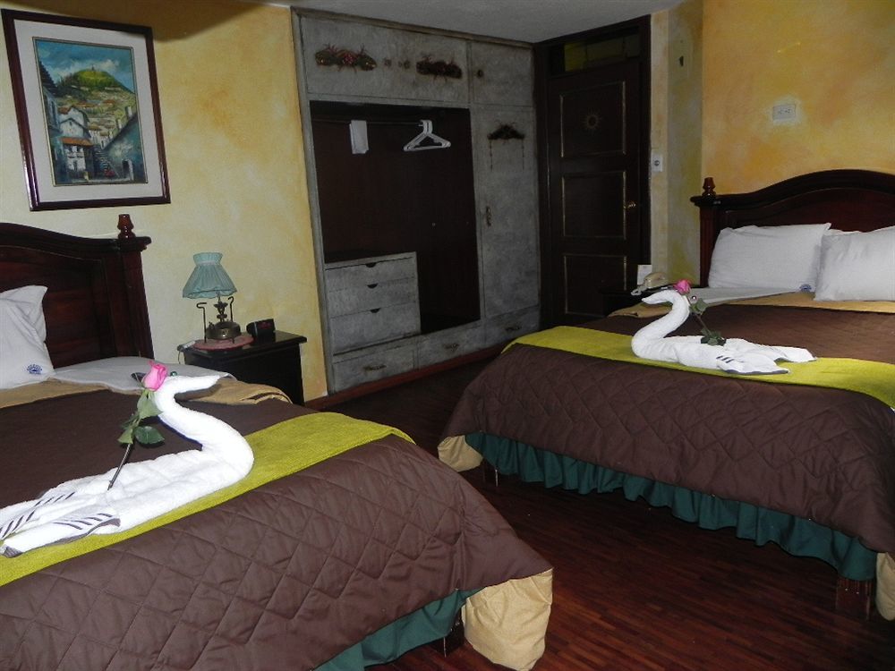 Hotel Nass Sol De Quito Extérieur photo