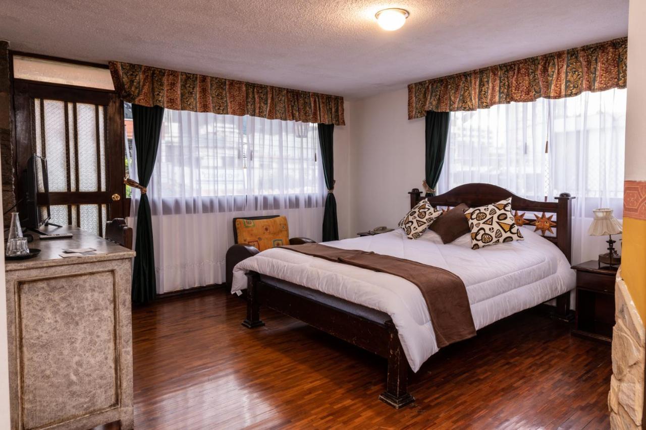 Hotel Nass Sol De Quito Extérieur photo