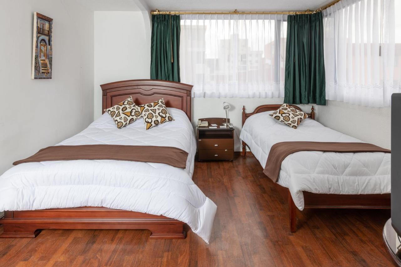 Hotel Nass Sol De Quito Extérieur photo